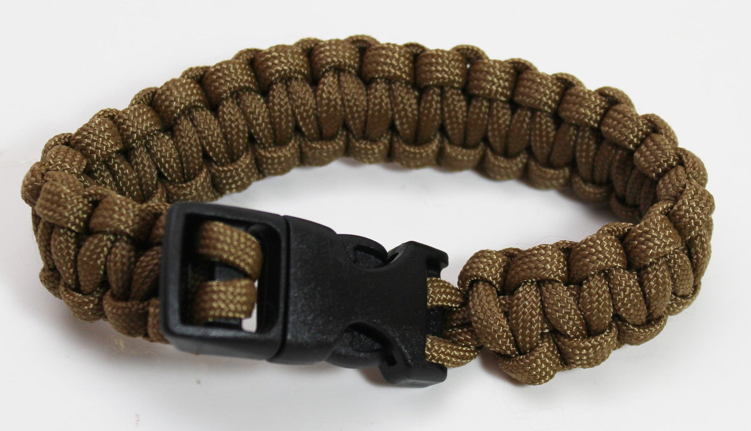 How to Make a Paracord Survival Kit Bracelet