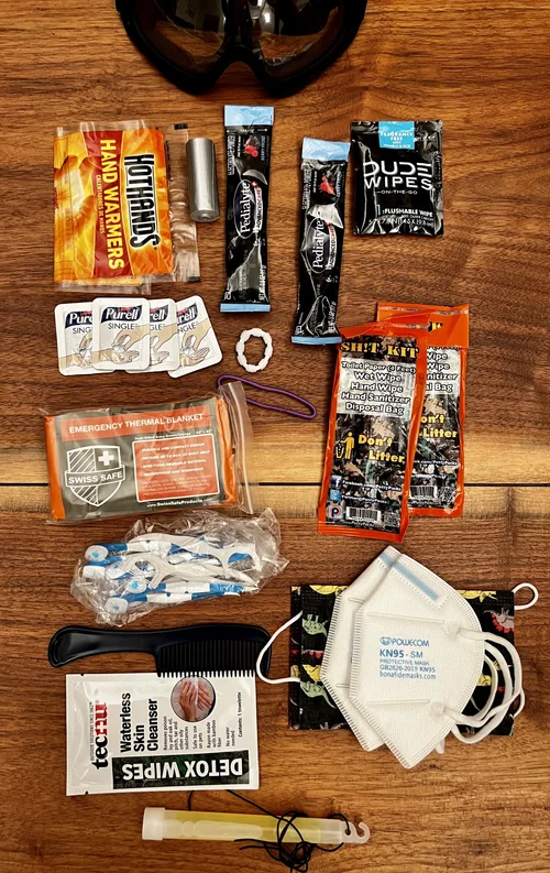 What You Need in a Home Made Survival Kit: Essential Life-Savers
