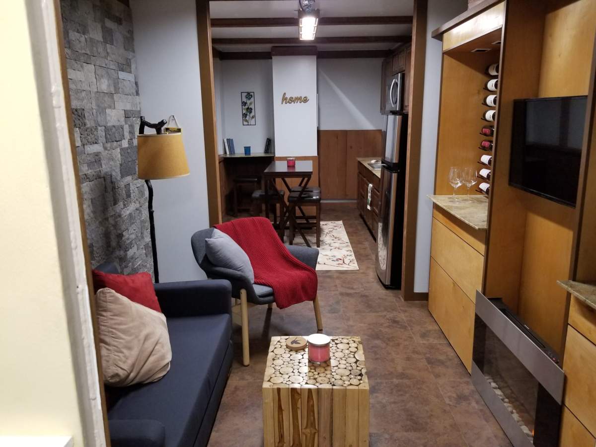 Where to Build a Survival Shelter in Canada: Top Spots